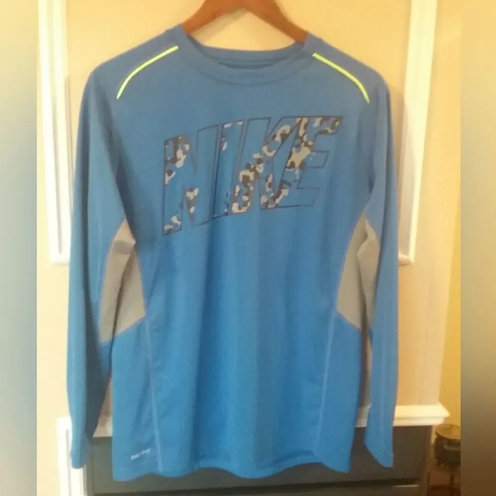 Nike GFX Legacy Blue Graphic Print Dri Fit Crew Neck Long Sleeve Size XL